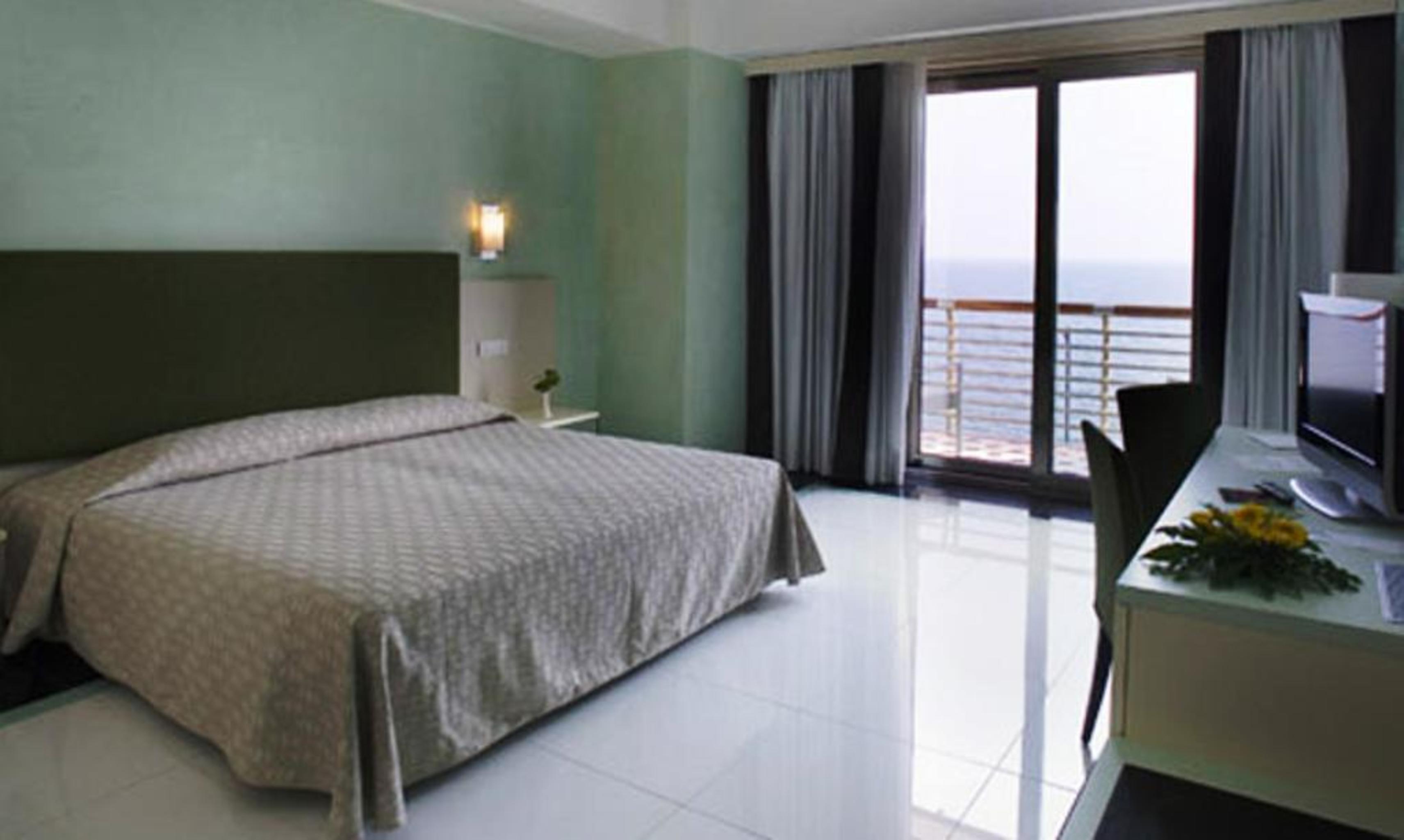 Grand 4* Salerno