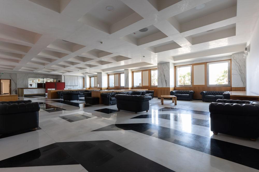 Hotel Grand 4*